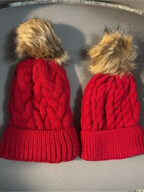 Red Cable Knit Pom Beanie for Kids - pre loved
